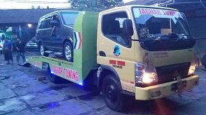 TOWING LOMBOK