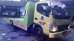 TOWING LOMBOK