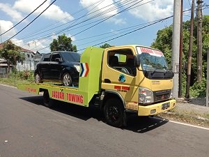 TOWING LOMBOK