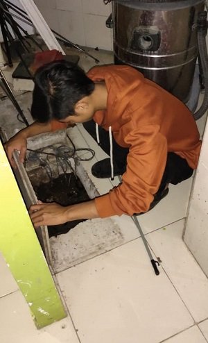 SEDOT WC MAKASSAR