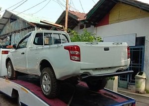 TOWING DEREK MOBIL GARUT
