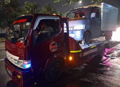 Towing Mobil Pasar Minggu