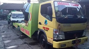 TOWING MOBIL SEMARANG