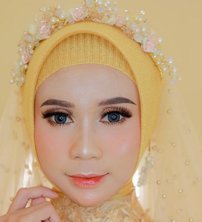 Rias Pengantin dan Makeup Artist Solo