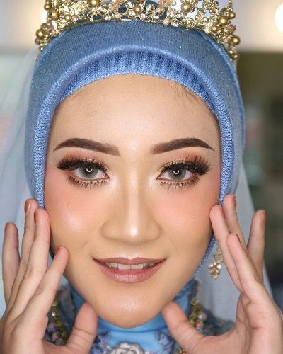 Rias Pengantin dan Makeup Artist Solo