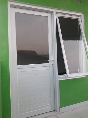 Etalase Aluminium Bandung